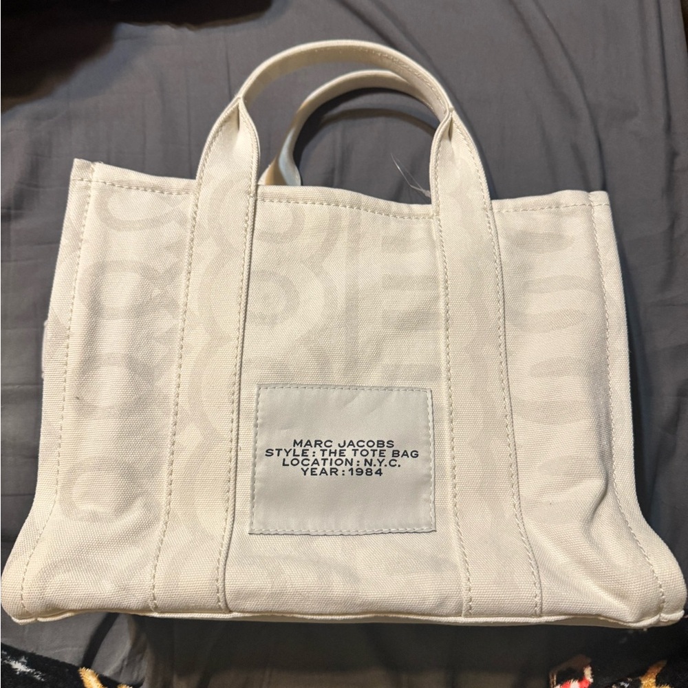 Brand new never used Marc Jacob’s medium canvas tote.